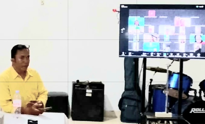 Dr. Denny Zakhirsyah, M.Pd. menyampaikan materi tentang peran Pendidikan Agama Kristen dalam masyarakat majemuk pada kuliah umum di STT Injili Philadelphia, Tangerang, Banten, Sabtu (11/4/2026).